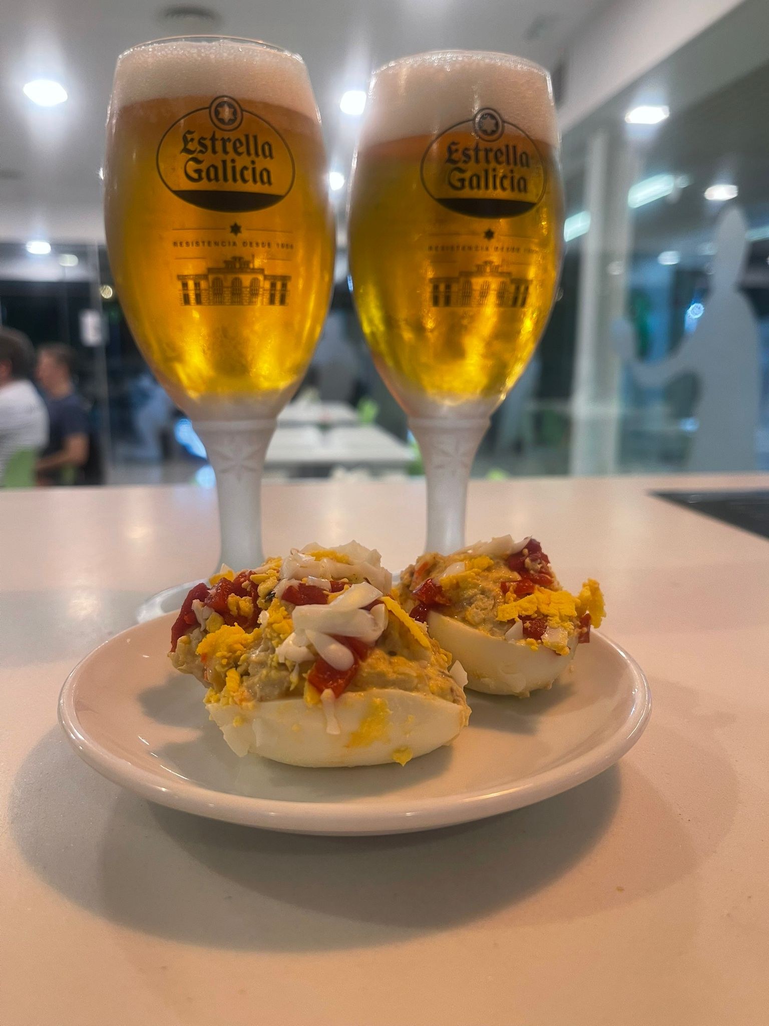 Estrella Galicia y tapas